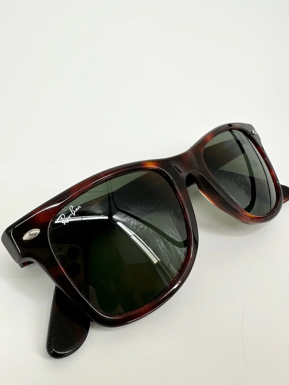 Ray-Ban RB2113 Wayfarer Tortoise Sunglasses 909 Italy 50-19